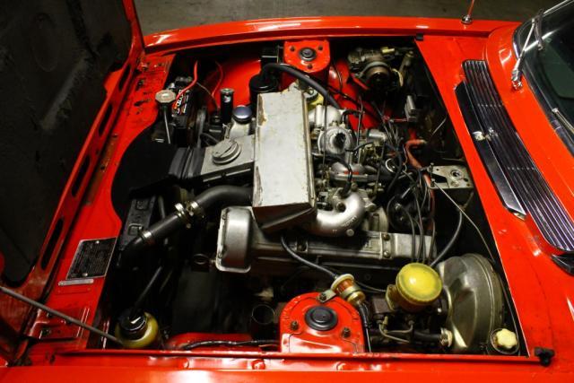 LE2122L - 1971 TRIUMPH CAR STAG RED photo 7