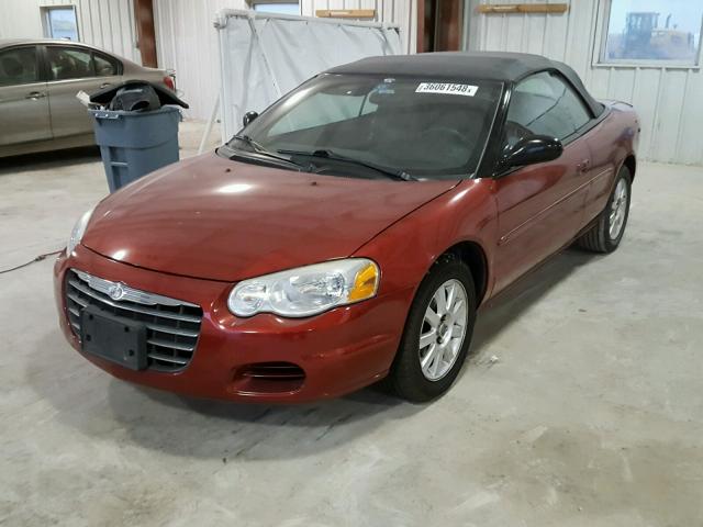 1C3EL75R15N688215 - 2005 CHRYSLER SEBRING GT RED photo 2