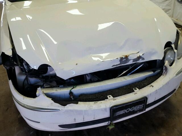 2G4WC582071137762 - 2007 BUICK LACROSSE C WHITE photo 9