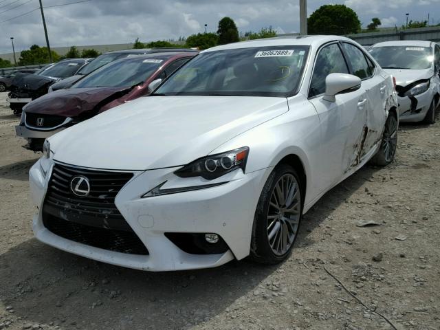 JTHBA1D24G5002174 - 2016 LEXUS IS 200T WHITE photo 2