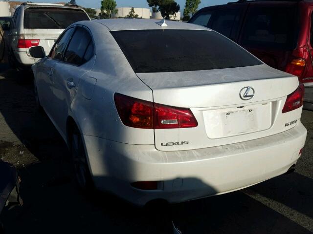 JTHBK262272026751 - 2007 LEXUS IS 250 WHITE photo 3