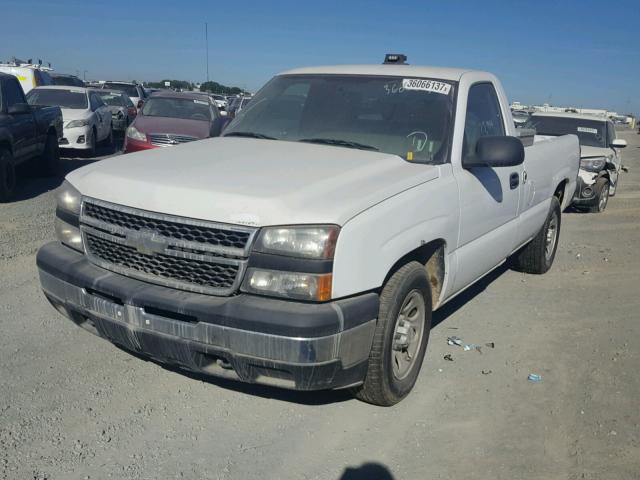 1GCEC14V97Z113654 - 2007 CHEVROLET SILVERADO WHITE photo 2