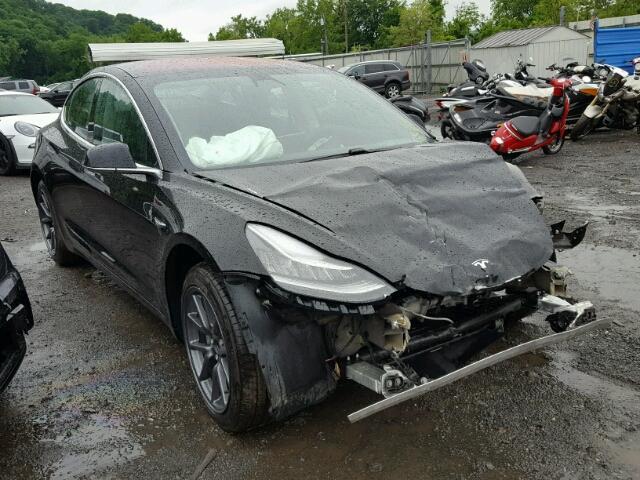 5YJ3E1EA3JF004827 - 2018 TESLA MODEL 3 შავი ფოტო 1