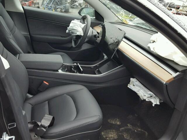 5YJ3E1EA3JF004827 - 2018 TESLA MODEL 3 შავი ფოტო 5