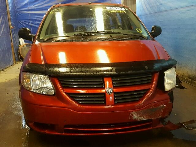 1D4GP24R87B152706 - 2007 DODGE GRAND CARA RED photo 9