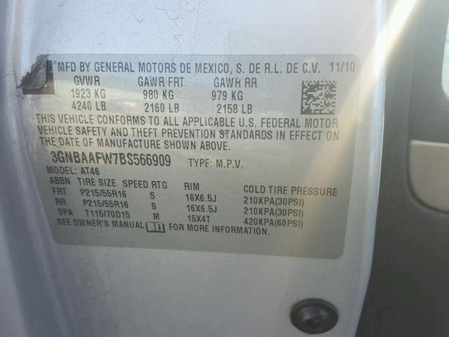 3GNBAAFW7BS566909 - 2011 CHEVROLET HHR LS SILVER photo 10