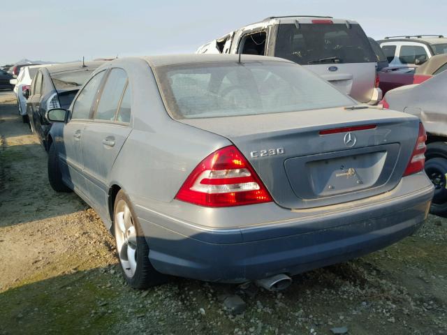 WDBRF52H06A841808 - 2006 MERCEDES-BENZ C230 GRAY photo 3