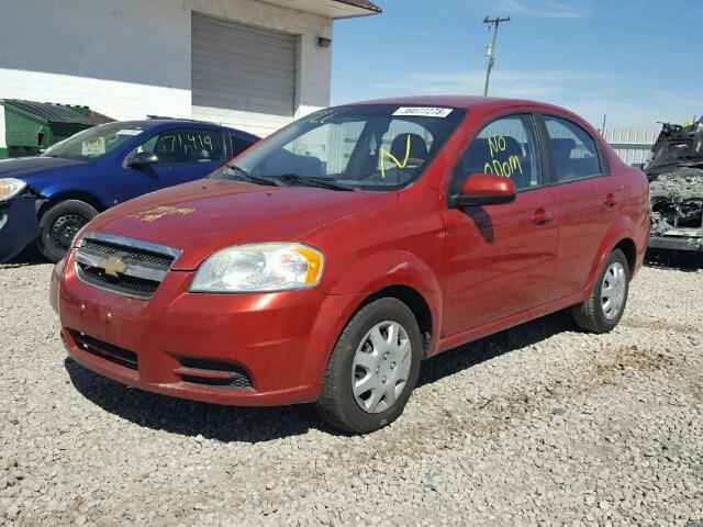 KL1TD5DE7AB046345 - 2010 CHEVROLET AVEO LS RED photo 2