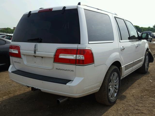 5LMJJ2J56AEJ00429 - 2010 LINCOLN NAVIGATOR WHITE photo 4