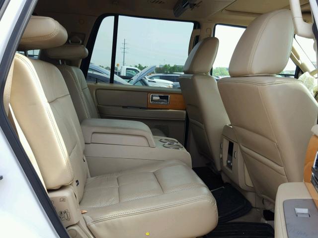 5LMJJ2J56AEJ00429 - 2010 LINCOLN NAVIGATOR WHITE photo 6