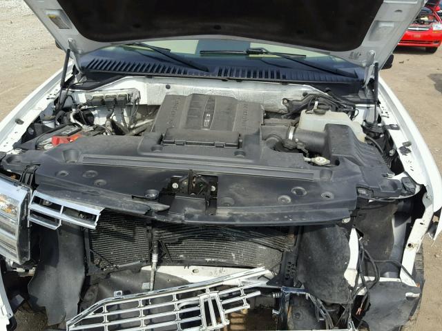 5LMJJ2J56AEJ00429 - 2010 LINCOLN NAVIGATOR WHITE photo 7