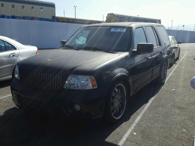 5LMFU27R34LJ43505 - 2004 LINCOLN NAVIGATOR 黑色 照片 2