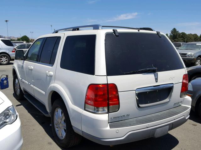5LMEU88H24ZJ21268 - 2004 LINCOLN AVIATOR WHITE photo 3