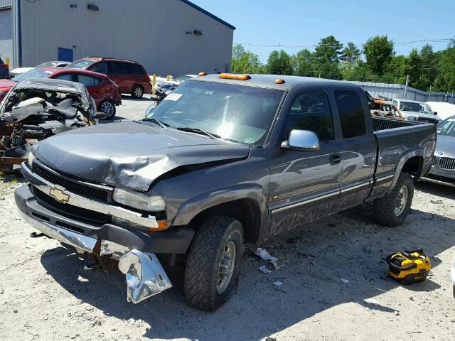 1GCHK29U32E154884 - 2002 CHEVROLET SILVERADO GRAY photo 2