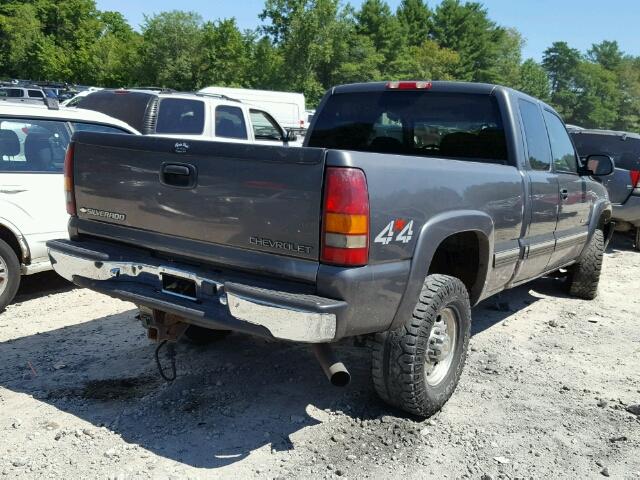 1GCHK29U32E154884 - 2002 CHEVROLET SILVERADO GRAY photo 4