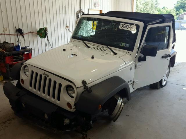 1C4AJWAGXDL691798 - 2013 JEEP WRANGLER S WHITE photo 2