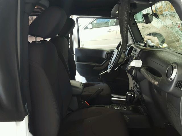 1C4AJWAGXDL691798 - 2013 JEEP WRANGLER S WHITE photo 5