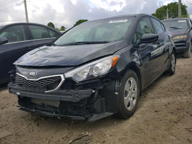 KNAFK4A61G5616170 - 2016 KIA FORTE LX GRAY photo 2