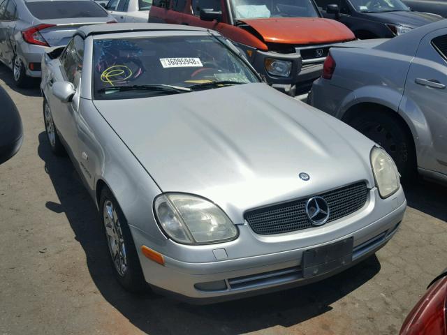 WDBKK47F3WF067457 - 1998 MERCEDES-BENZ SLK 230 KO SILVER photo 1