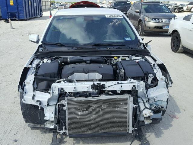 1G11C5SL7FF297749 - 2015 CHEVROLET MALIBU 1LT თეთრი ფოტო 9