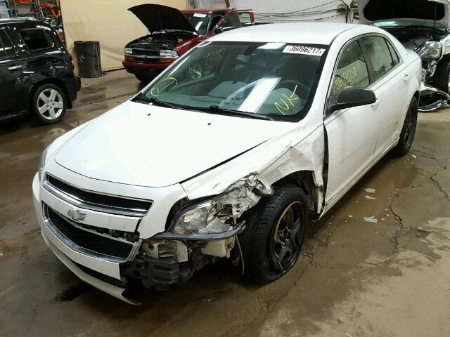 1G1ZG57B494217508 - 2009 CHEVROLET MALIBU LS თეთრი ფოტო 2