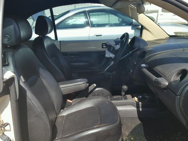 3VWRF31Y36M328883 - 2006 VOLKSWAGEN NEW BEETLE Krem foto 5