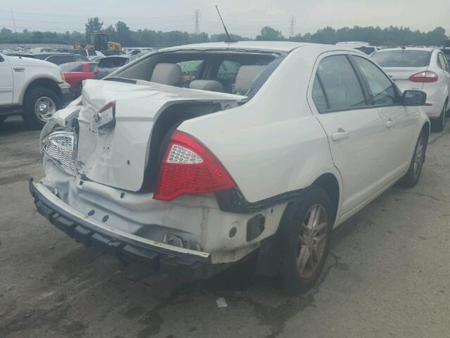 3FAHP0GAXCR124185 - 2012 FORD FUSION S WHITE photo 4