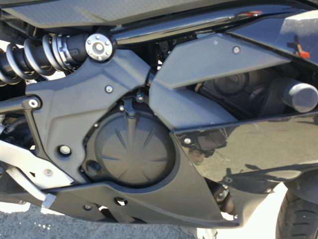 JKAEXEC17BDA79789 - 2011 KAWASAKI EX650 C 黑色 照片 7