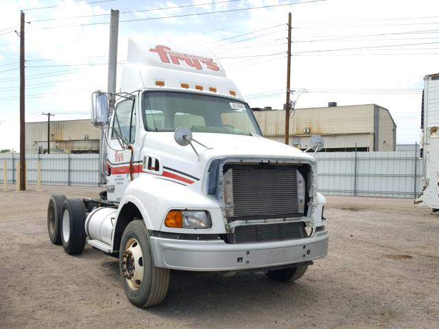 2FWJA3AS43AK38882 - 2003 STERLING TRUCK AT 9500 WHITE photo 1