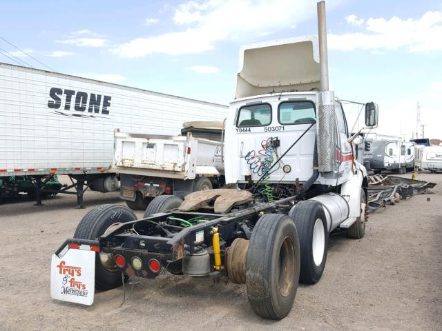 2FWJA3AS43AK38882 - 2003 STERLING TRUCK AT 9500 WHITE photo 4