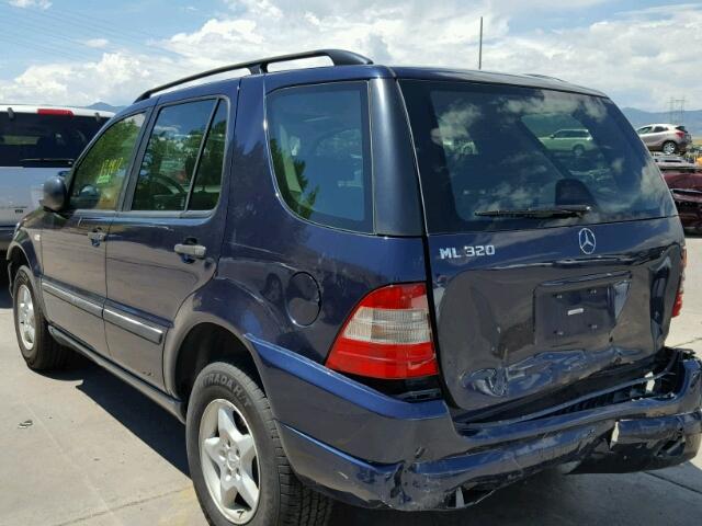 4JGAB54E4XA136004 - 1999 MERCEDES-BENZ ML 320 BLUE photo 3