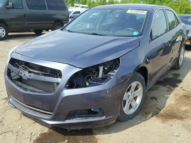 1G11B5SA1DF335751 - 2013 CHEVROLET MALIBU LS Сұр фото 2
