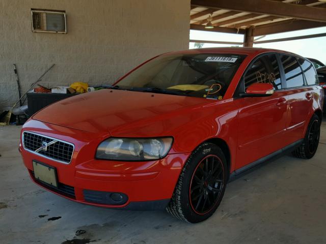 YV1MW682462183077 - 2006 VOLVO V50 T5 RED photo 2