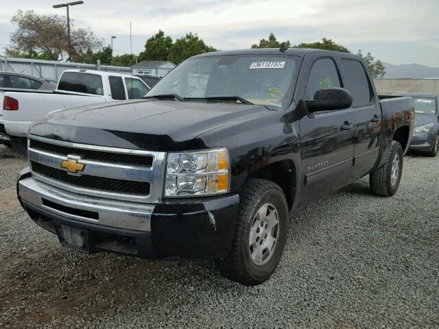 3GCRKSE36AG104411 - 2010 CHEVROLET SILVERADO BLACK photo 2