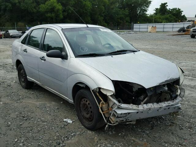 1FAFP34N46W238801 - 2006 FORD FOCUS ZX4 SILVER photo 1