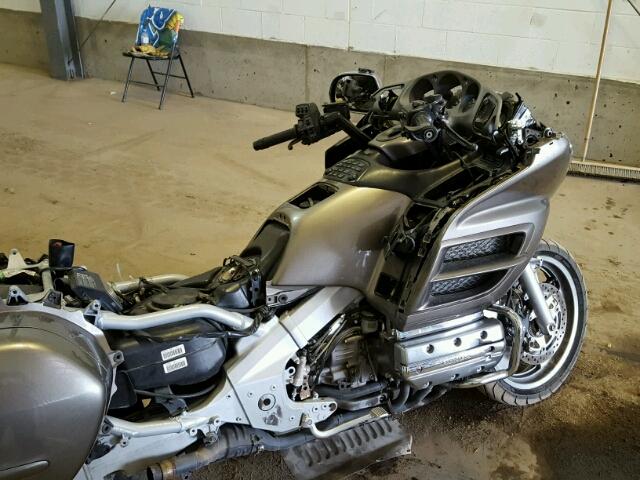 1HFSC47524A300007 - 2004 HONDA GL1800 A BROWN photo 5