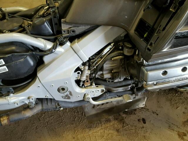 1HFSC47524A300007 - 2004 HONDA GL1800 A BROWN photo 7