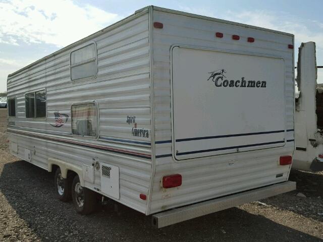 1TC2B218241205648 - 2004 COACH CAMPER WHITE photo 3