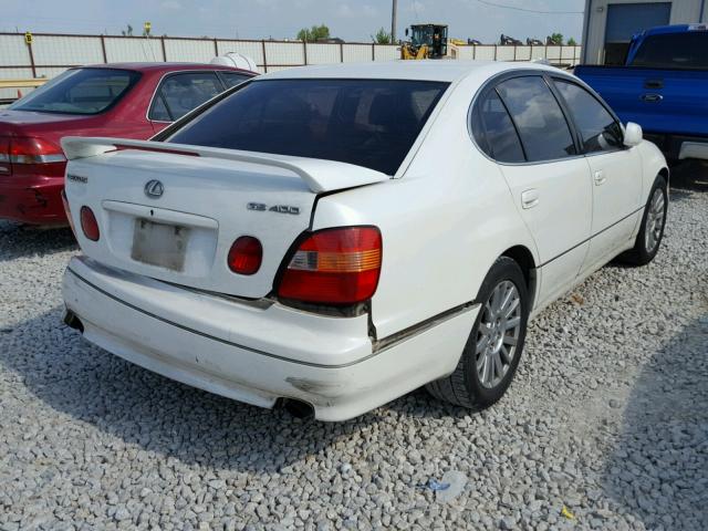 JT8BH68X1W0001672 - 1998 LEXUS GS 400 WHITE photo 4