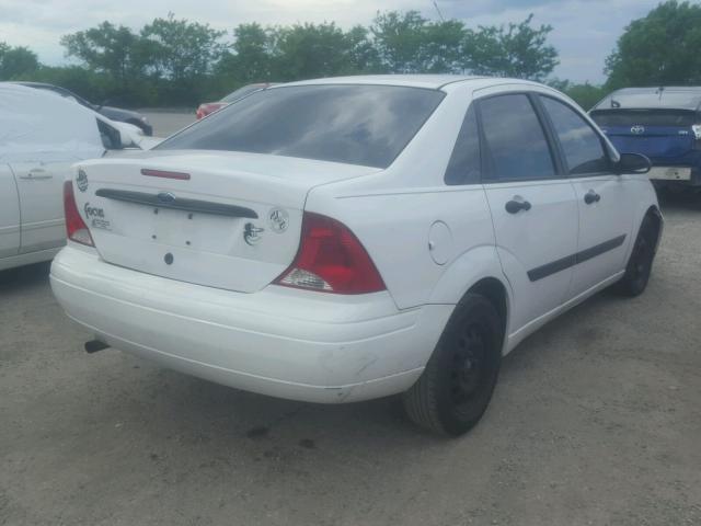 1FAFP33P62W302575 - 2002 FORD FOCUS LX WHITE photo 4