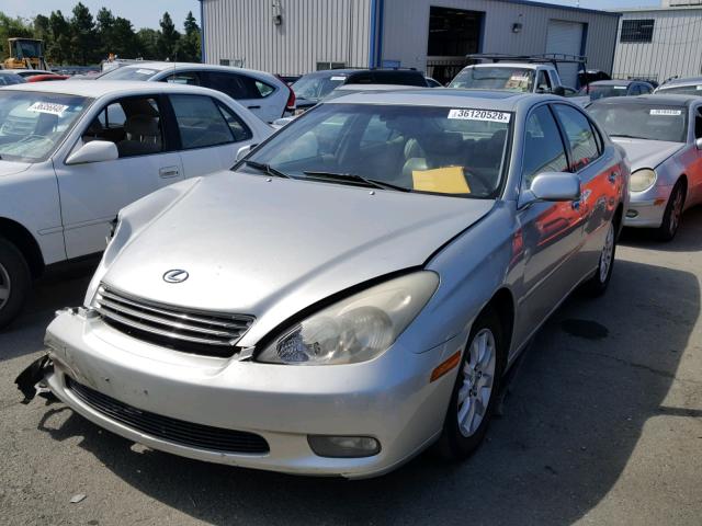 JTHBF30G136013572 - 2003 LEXUS ES 300 SILVER photo 2