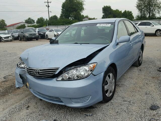 4T1BE32K16U706174 - 2006 TOYOTA CAMRY LE BLUE photo 2