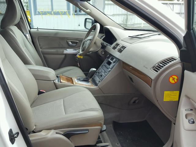 YV1CN592751189838 - 2005 VOLVO XC90 WHITE photo 5