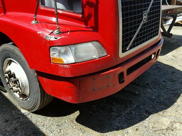 4V4M19DF6CN550641 - 2012 VOLVO VN VNM RED photo 9