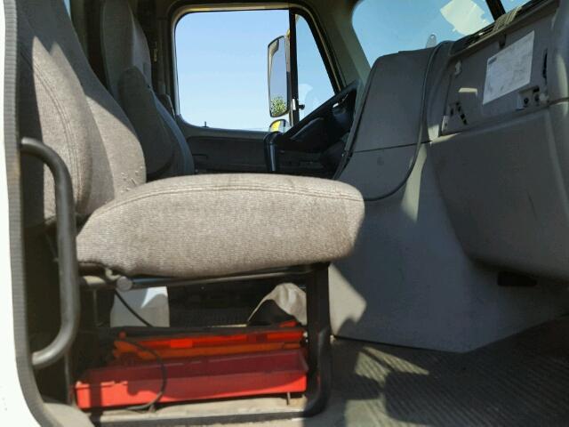 1FUJF0CV27LY88570 - 2007 FREIGHTLINER COLUMBIA 1 YELLOW photo 5