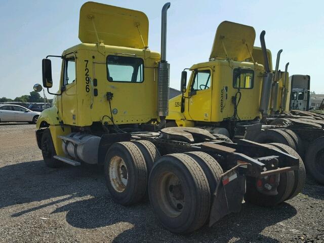 1FUJA6CV17LZ29790 - 2007 FREIGHTLINER CONVENTION YELLOW photo 3