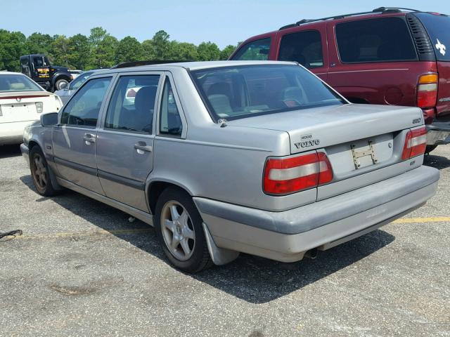 YV1LS551XS1204642 - 1995 VOLVO 850 BASE SILVER photo 3