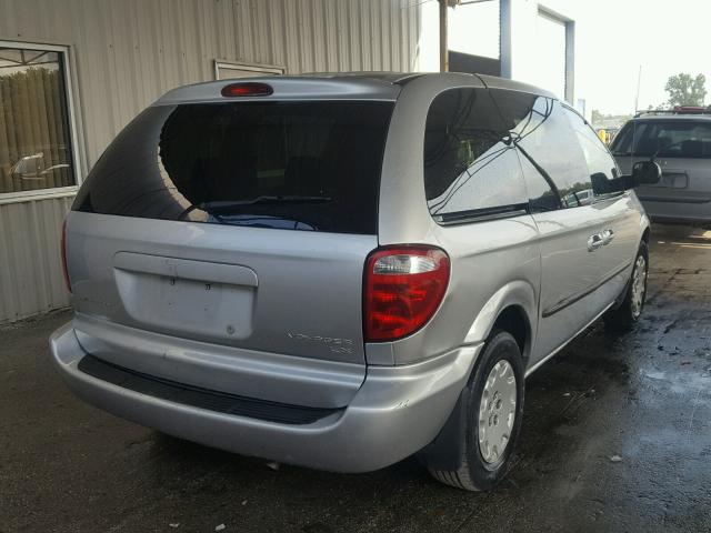 1C4GJ453X3B134593 - 2003 CHRYSLER VOYAGER LX SILVER photo 4