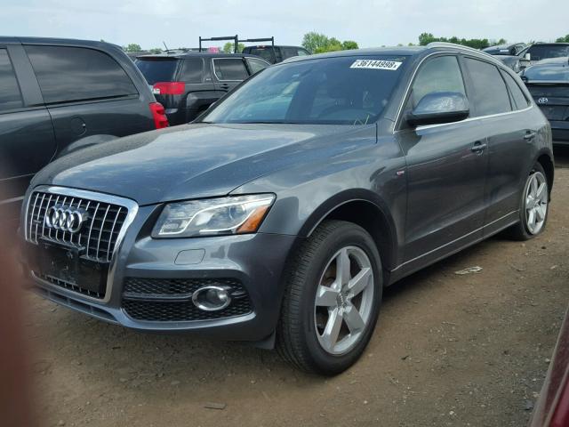 WA1WKAFP5CA025435 - 2012 AUDI Q5 PRESTIG GRAY photo 2