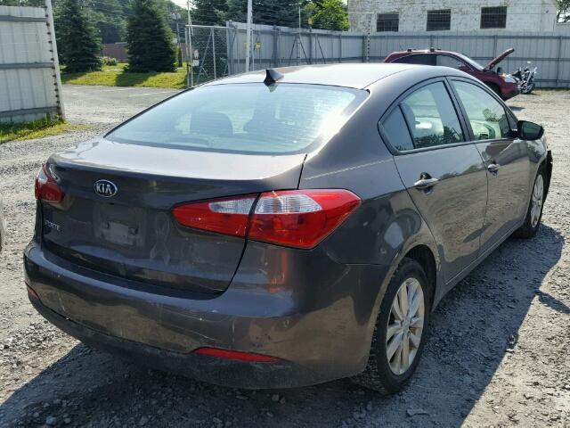 KNAFX4A60F5290958 - 2015 KIA FORTE LX BROWN photo 4